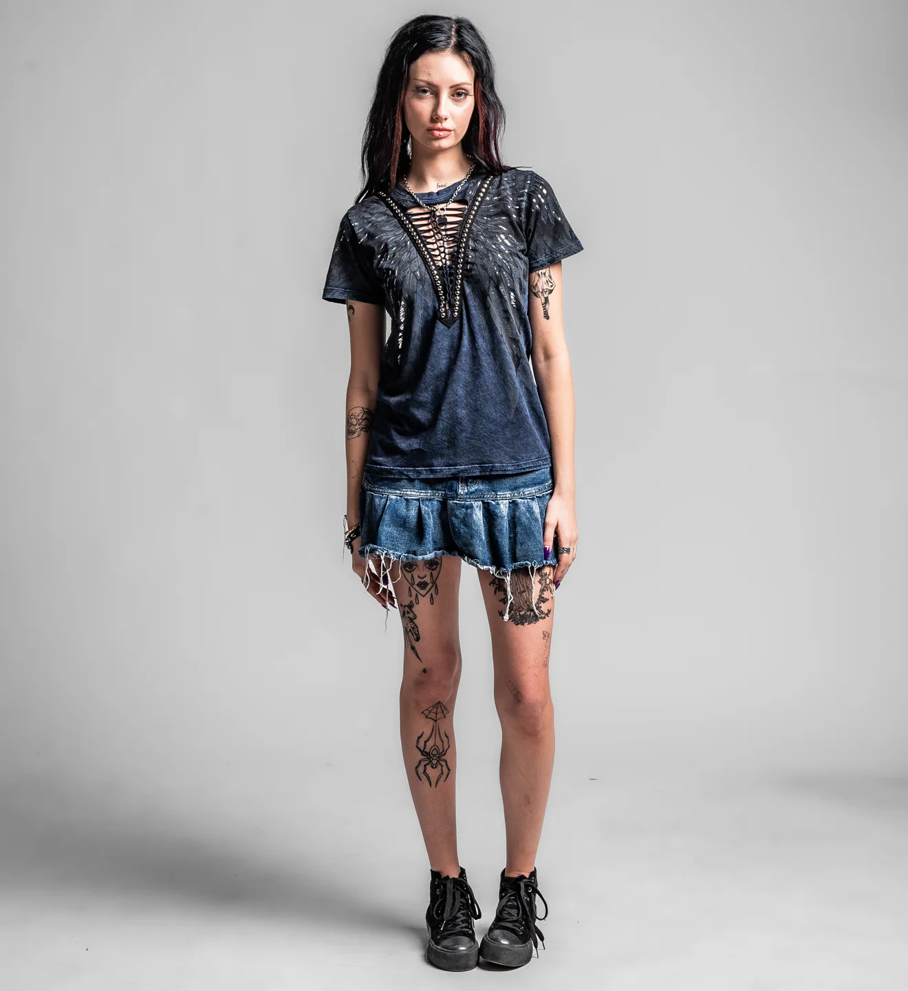 Age Of Winter Short Sleeve V Neck - Image 7