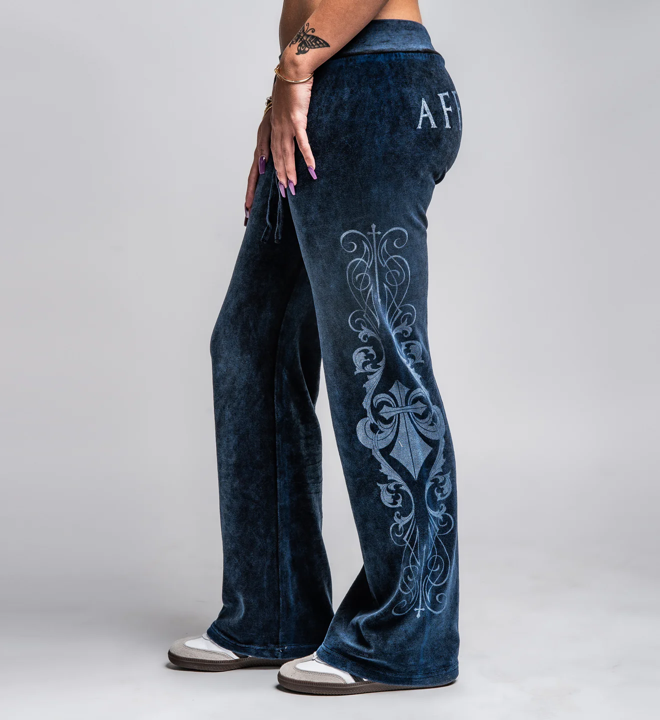 Simulation Flare Sweatpant - Image 9